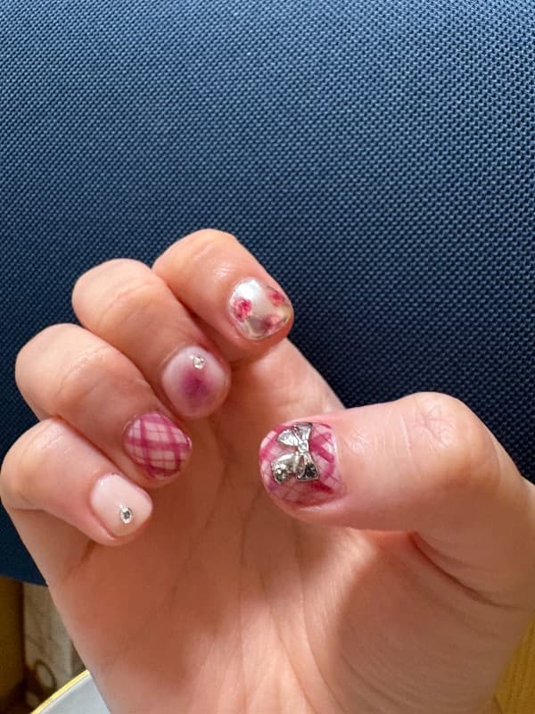 Sleeping Beauty Nail Salon - 美甲