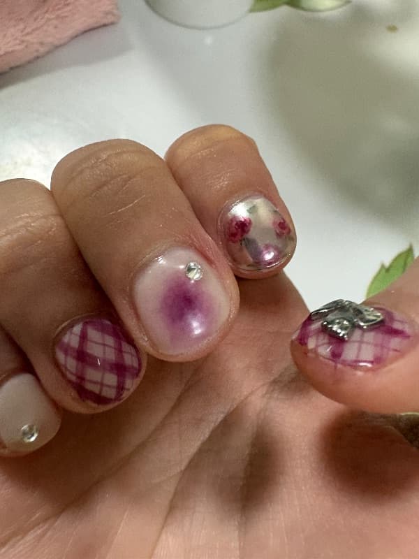 Sleeping Beauty Nail Salon - 美甲